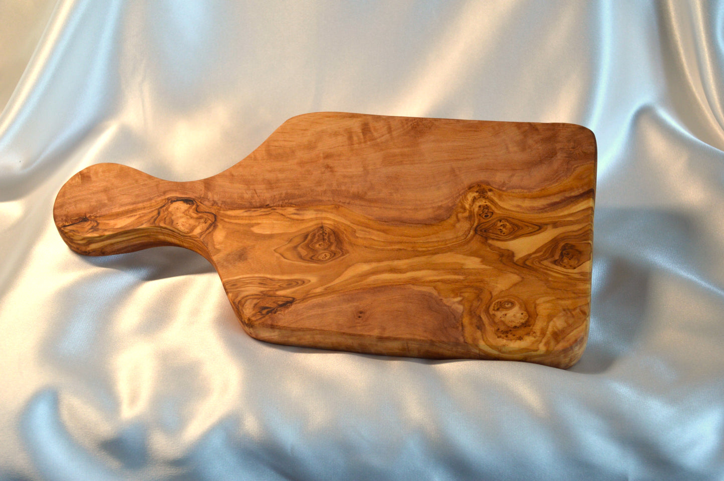 Petite planche en bois d'olivier